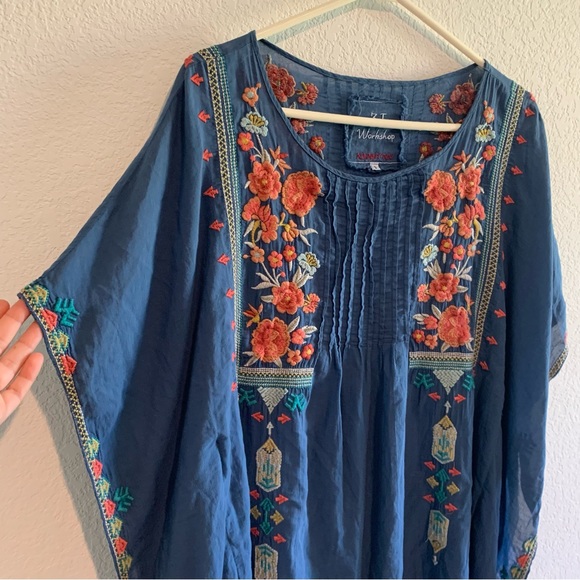 Johnny Was 3J Workshop Blue Embroidered Tunic Top Small Peasant Blouse Floral - Picture 3 of 12
